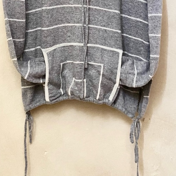 🪶3/$50 Baja LOVESTITCH Grey Striped Kangaroo Pocket SideTassel Hooded Sweater-S - Picture 4 of 16